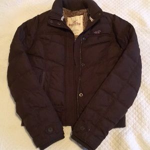 Hollister Brown down Jacket size medium jr’s